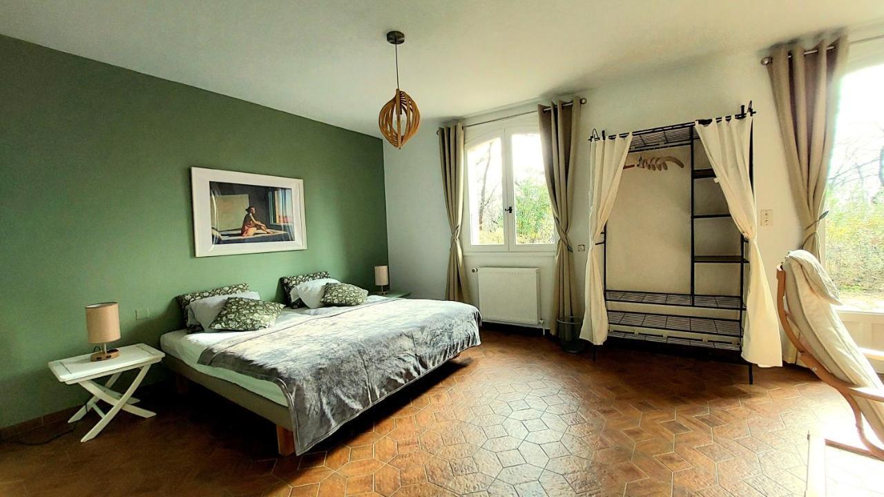 La Deviniere Hotel Donzere Bilik gambar