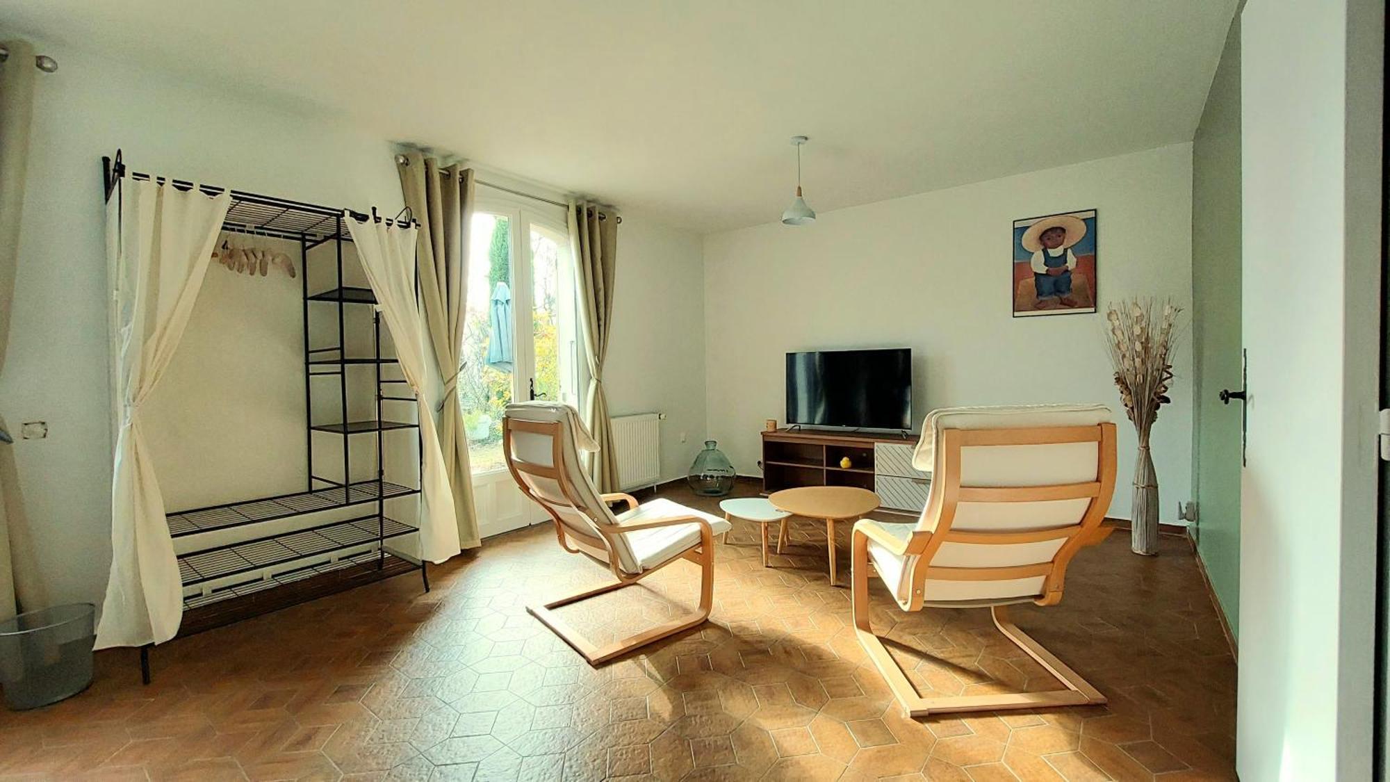 La Deviniere Hotel Donzere Bilik gambar