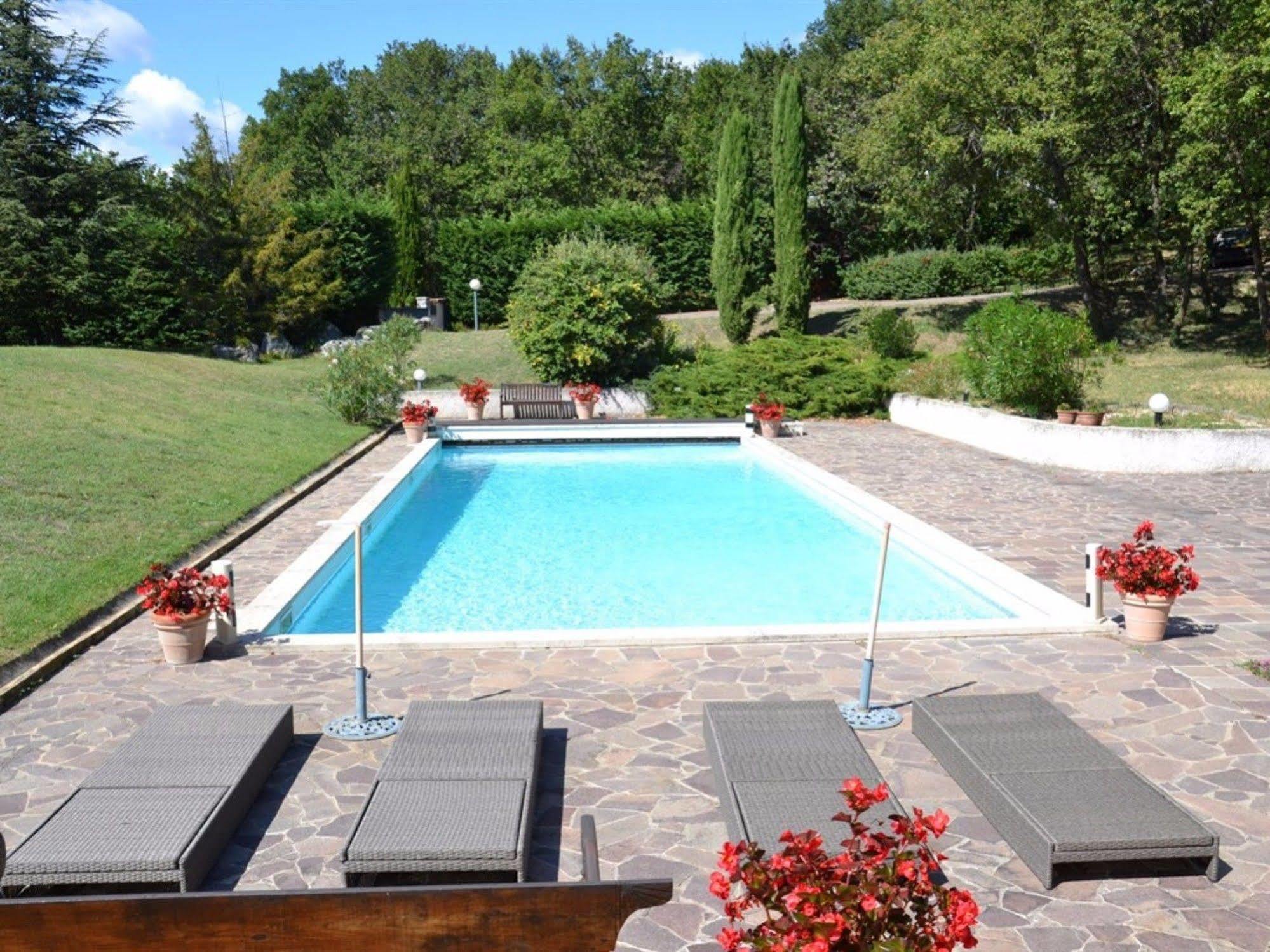 La Deviniere Hotel Donzere Luaran gambar